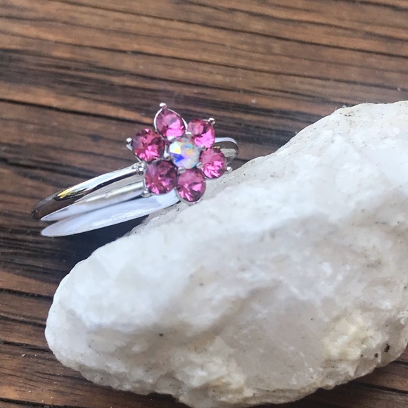 Jewel Flower Ring - Picture 4 of 13